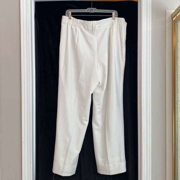 Cato woman’s slack, size 16 W, white x fully lined, polyester - Picture 7 of 10